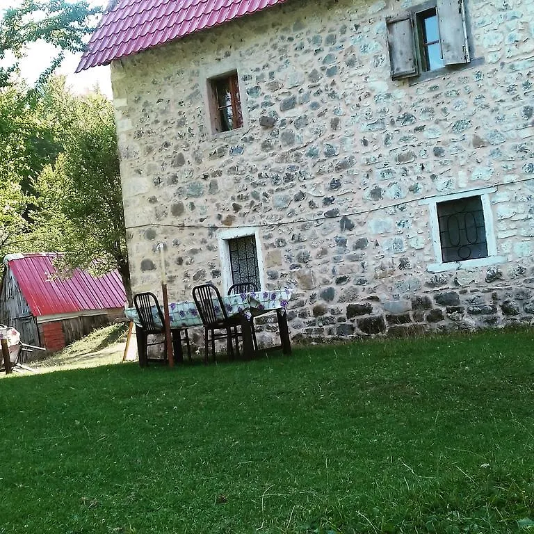 Guesthouse Dritan Tethorja Theth 4*,  Albania