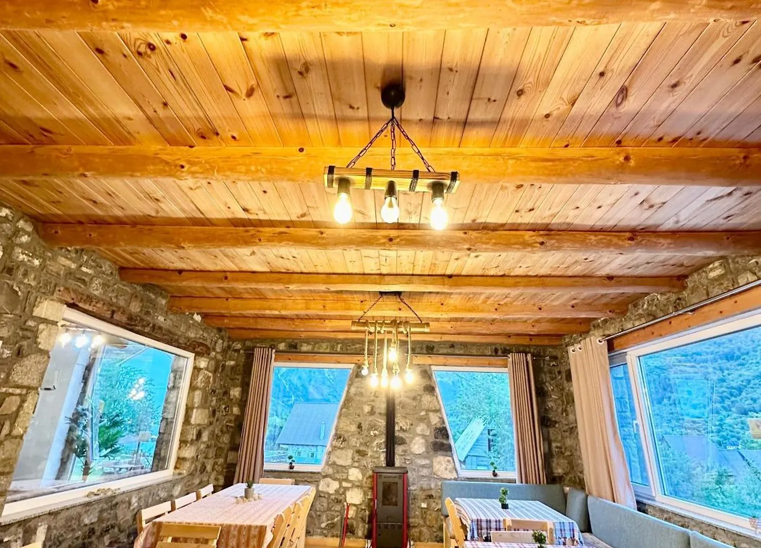 **** Konukevi Guesthouse Dritan Tethorja Theth Arnavutluk